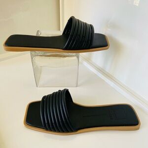 Dolce Vita | “NYX” | Slip On Black Sandals | Size 9.5